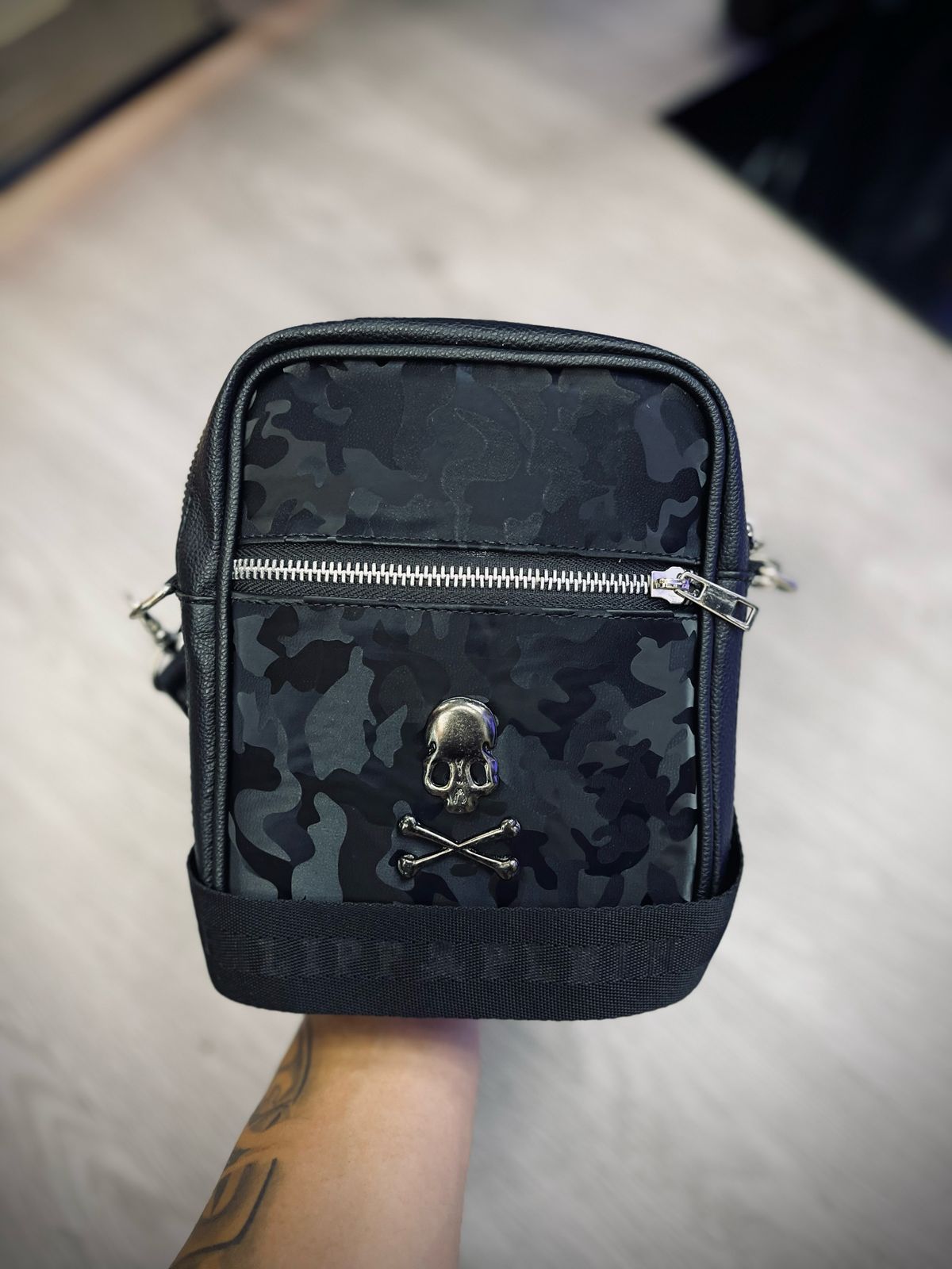 bolso tipo carrier multimarcas 💥💥